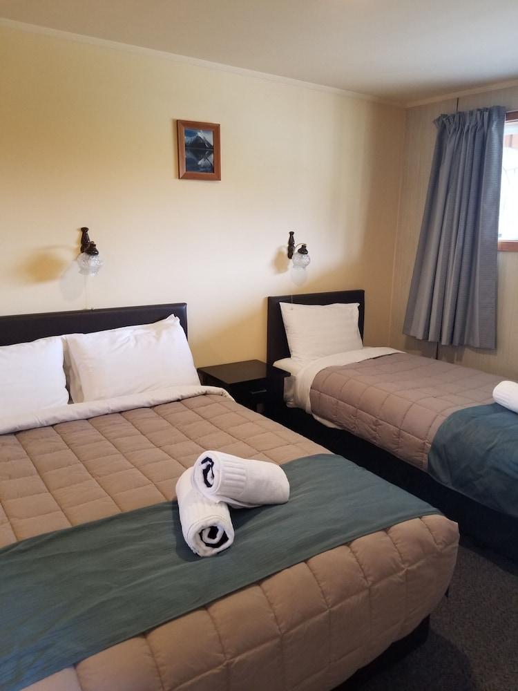 Alpine View Motel Te Anau Eksteriør billede