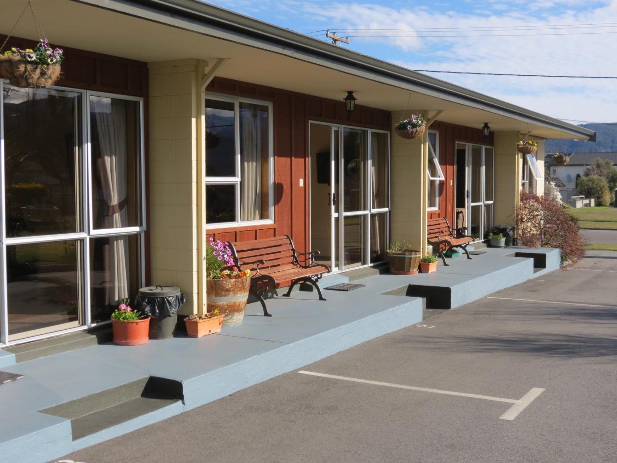 Alpine View Motel Te Anau Eksteriør billede