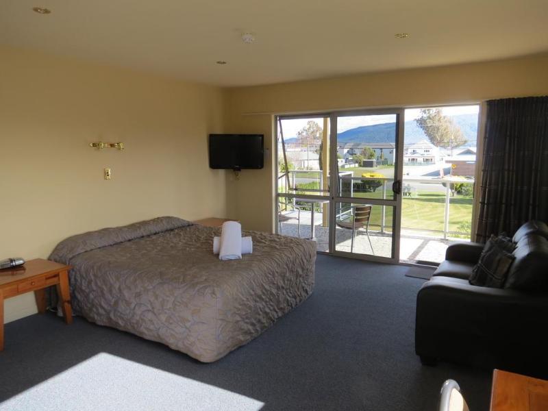 Alpine View Motel Te Anau Eksteriør billede