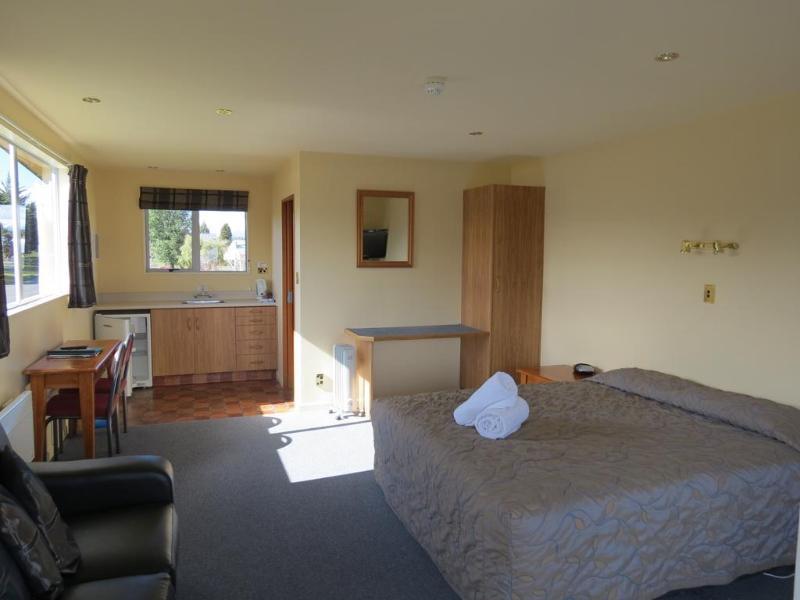 Alpine View Motel Te Anau Eksteriør billede