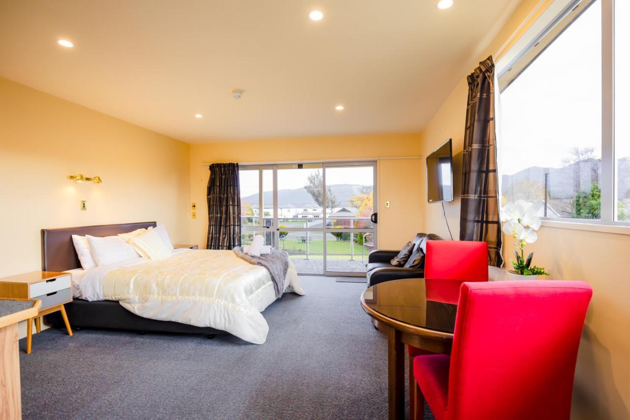 Alpine View Motel Te Anau Eksteriør billede